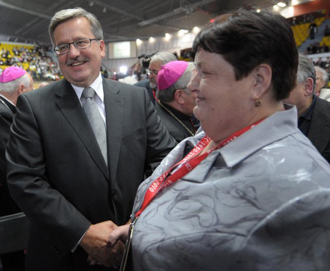 Henryka Krzywonos-Strycharska i prezydent Bronisław Komorowski 