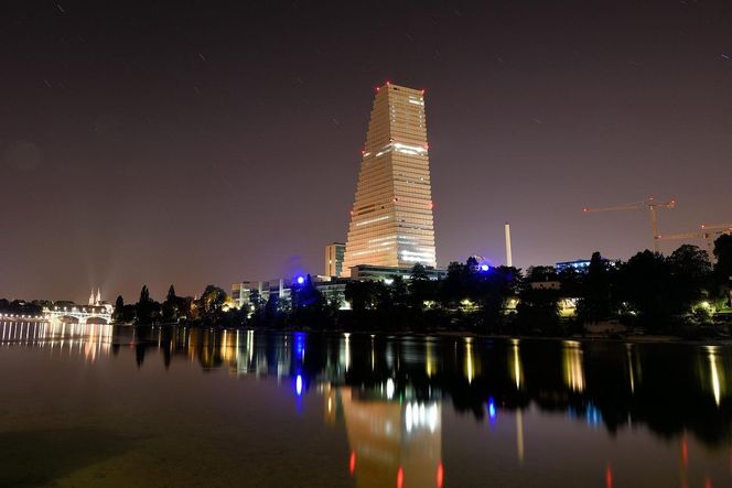 Roche Tower - drugi najwyższy budynek w Szwajcarii