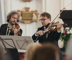 Koncert ku pamięci Pawła Adamowicza. Niezapomniany duet w Bazylice Mariackiej 