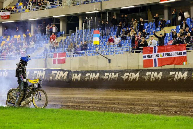 Wiktor Przyjemski mistrzem świata juniorów. Finał SGP2 na Motoarenie w Toruniu - zdjęcia z imprezy