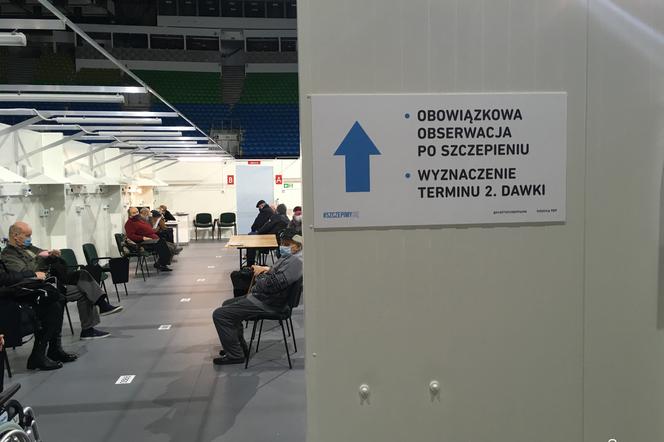 Seniorzy będą szczepieni w hali Netto Arena przy ul. Szafera