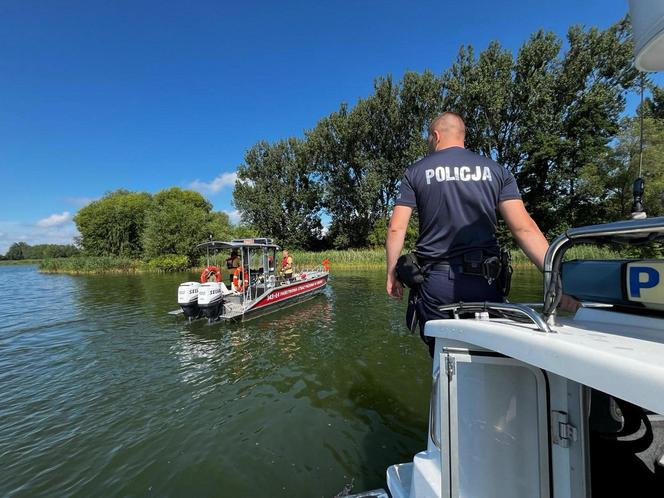 Akcja poszukiwawcza nad Jeziorem Chełmżyńskim. 34-latek spadł z deski SUP [ZDJĘCIA]. 