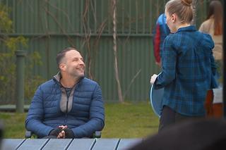 Barwy szczęścia odc. 2690. Sebastian (Marek Kacper Krupski), Renata (Ania Mrozowska)