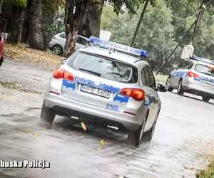 Zatrzymali pędzącego na złamanie karku motocyklistę, a po chwili eskortowali go już do szpitala