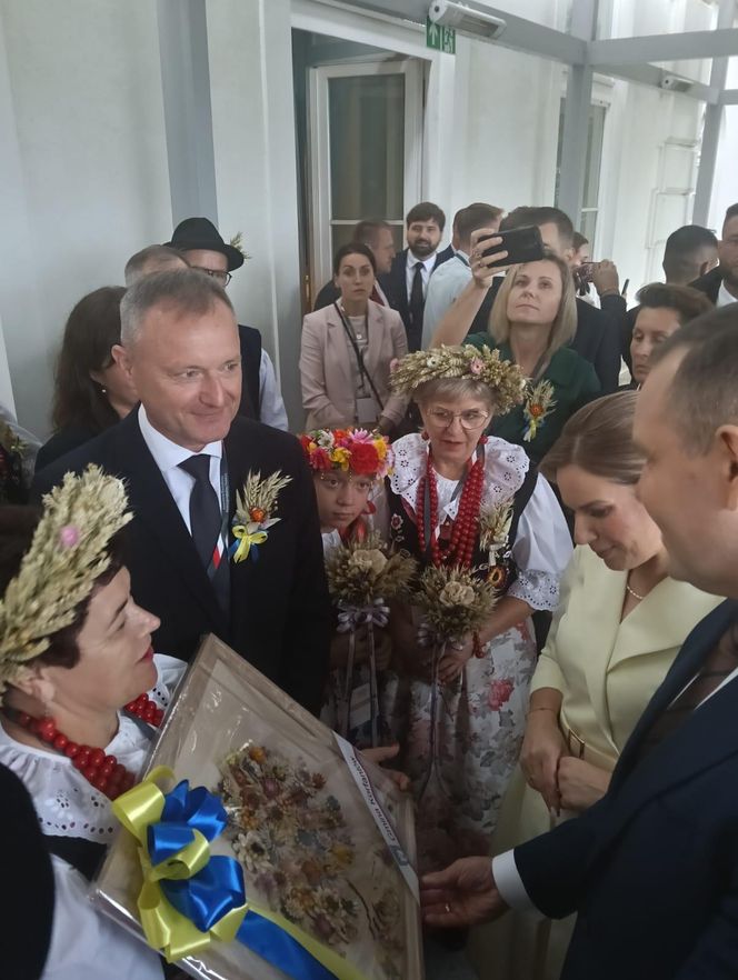 Koło Gospodyń Wiejskich w Puszynie na Dożynkach Prezydenckich w Warszawie