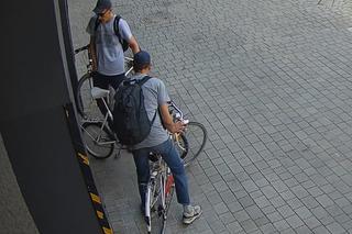 Policjanci z Torunia poszukują tych dwóch mężczyzn. Rozpoznajesz ich?