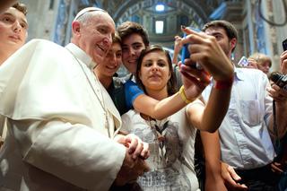 Papiez Franciszek słit focia