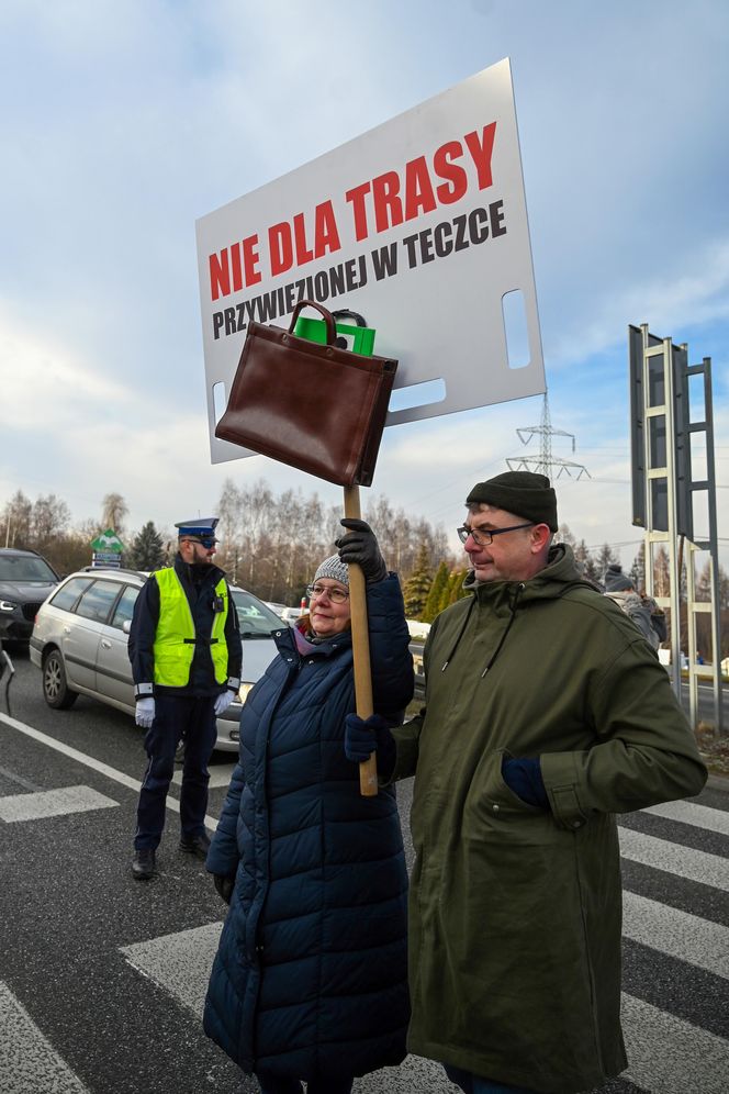 Protest na zakopiance w Gaju