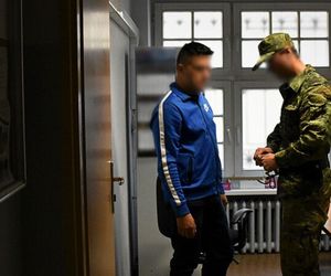 Kolejni Ukraińcy deportowani. W tle broń i alkohol