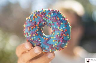 Donuty Ekipy w domowej wersji. Przepis na pączki Friza