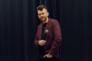 Stand up w Zielonej Górze. Wystąpi Adrian Adek Nietreba. Znamy szczegóły