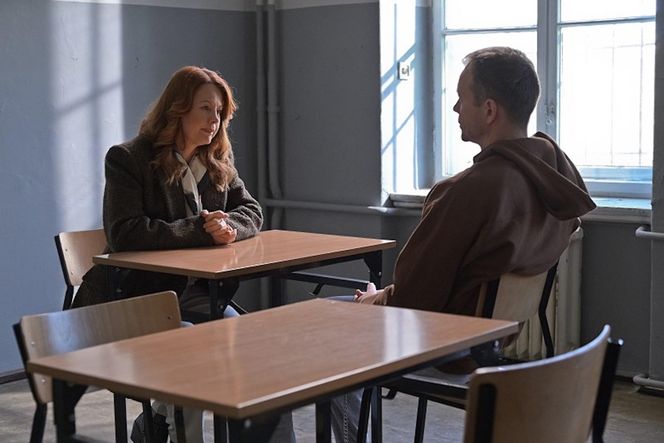 Pierwsza miłość, odcinek 4006. psychol Mateusz (Lesław Żurek), Teresa (Ewa Skibińska)