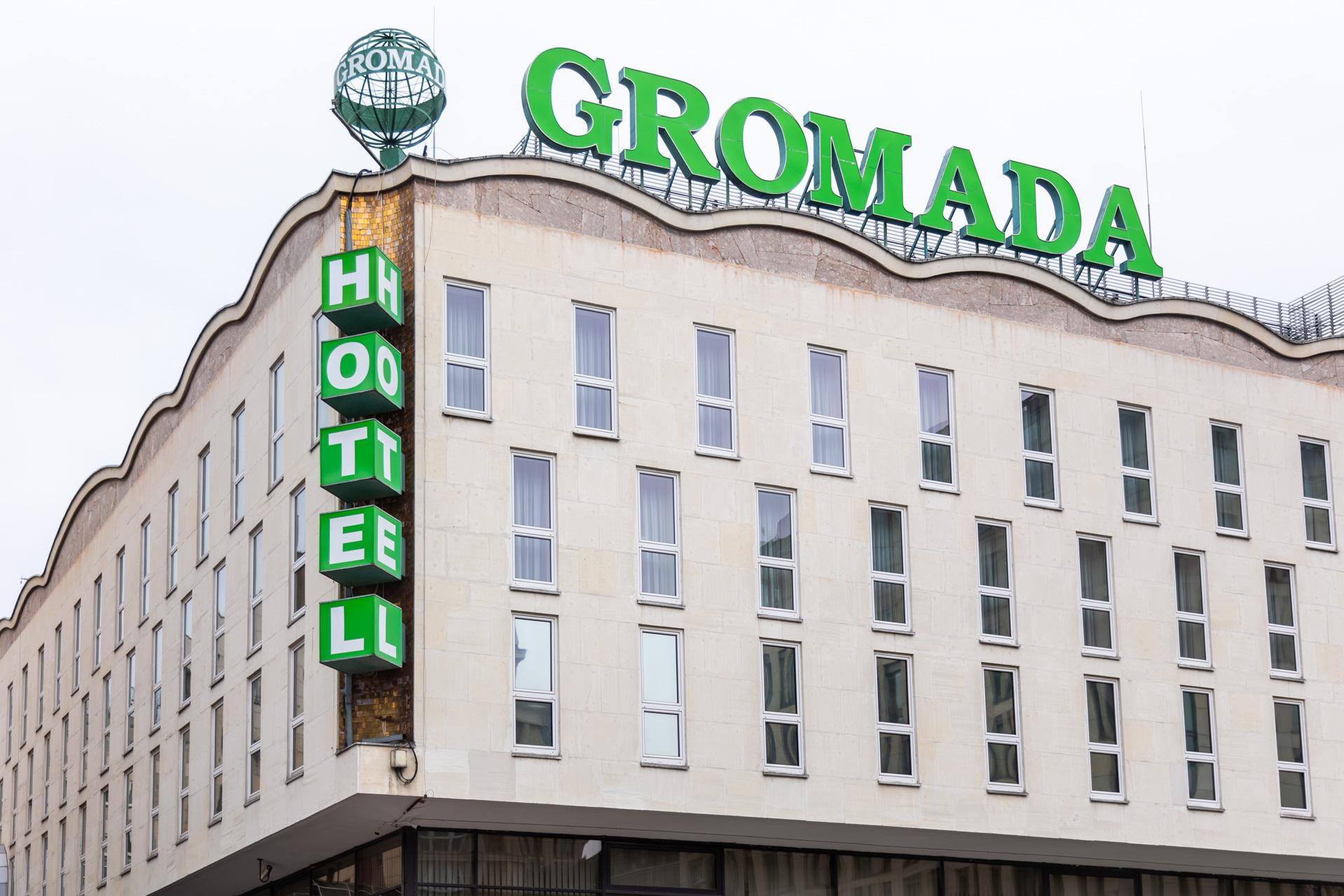 Mozaiki Rechowiczów w warszawskim Domu Chłopa - zobacz zdjęcia. Dziś mieści się tu Hotel Gromada
