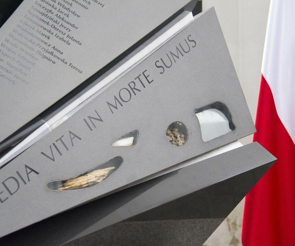 Pomorscy samorządowcy upamiętnili ofiary katastrofy smoleńskiej. To już 15 lat od tragedii