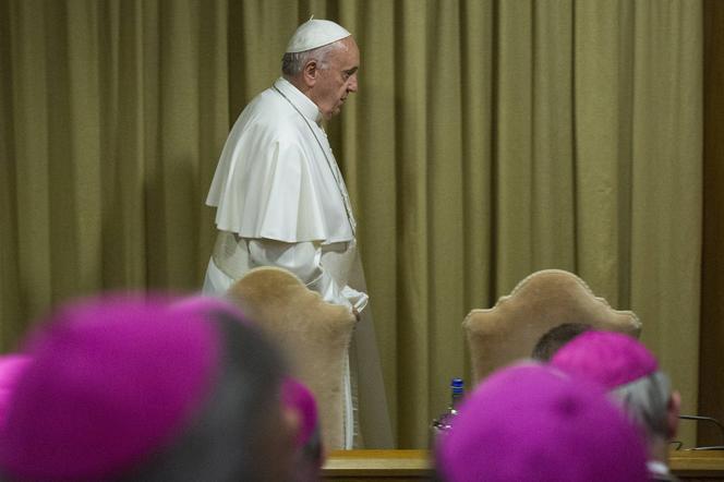 Papież wzywa polskich biskupów na dywanik