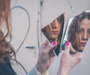 Rozbite lustro naprawdę przynosi pecha? Przesądy mogą niepokoić ale jest sposób, by odpędzić zło