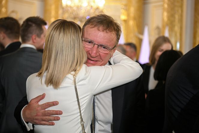 Marta Nawrocka w jasnej kreacji na Zamku Królewskim