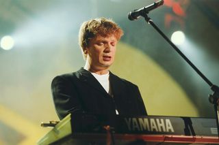 Grzegorz Ciechowski miał tylko grac na klawiszach. Tak Republika debiutowała na scenie