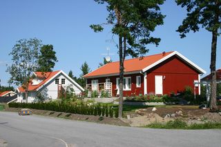 Ile kosztuje dom w Szwecji w 2025 r.? Czy jest drożej niż w Polsce? Przegląd cen