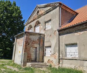 Było, zniknęło i... powróciło. Zobacz magiczne jezioro Track na obrzeżach Olsztyna [ZDJĘCIA]