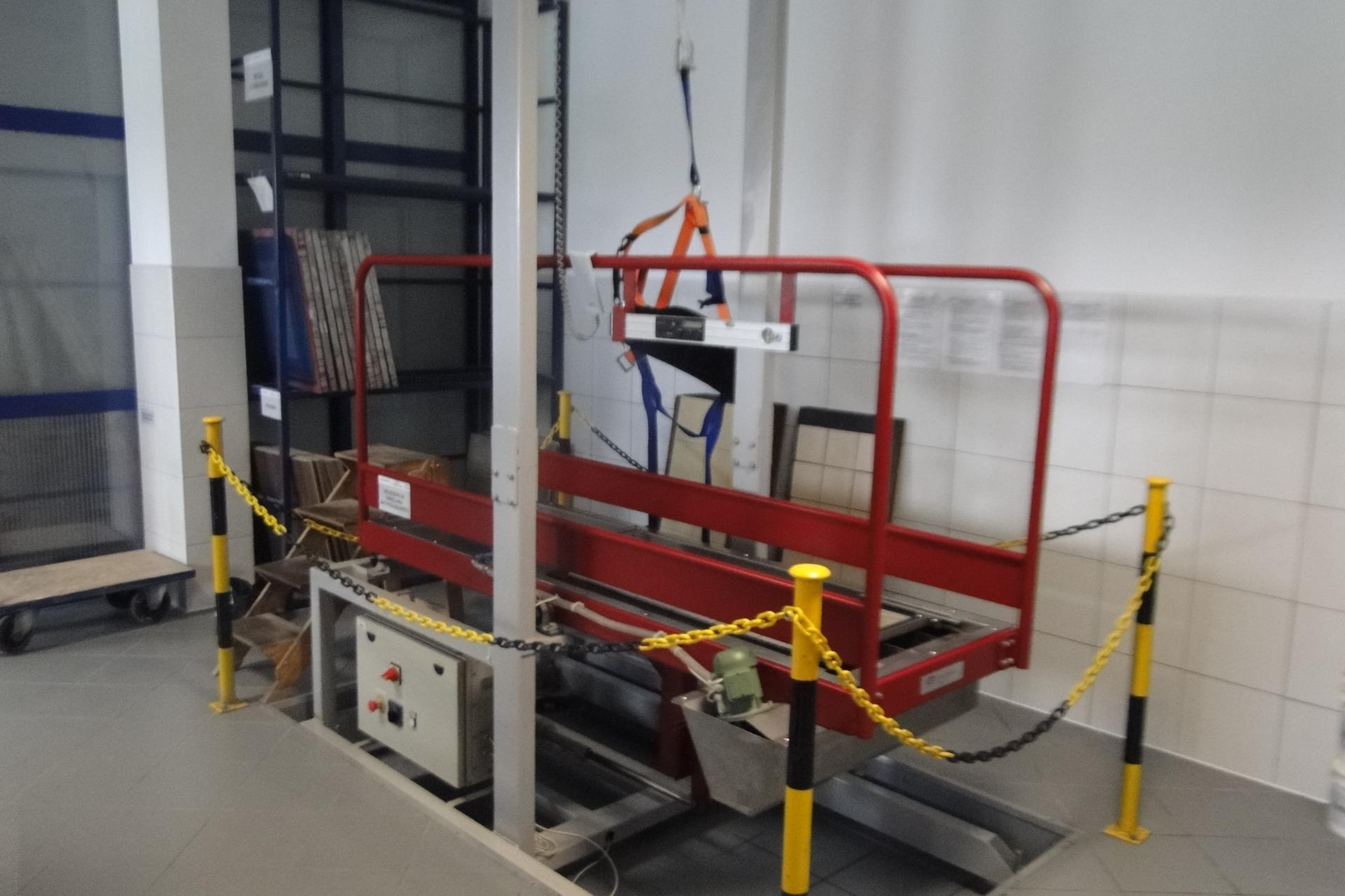 Pomost do testowania parametru R (antypoślizgowość płytek) 