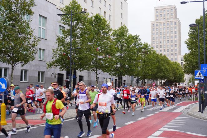 Uczestnicy Maratonu Warszawskiego 2025