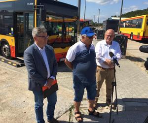 Autobus z Grudziądza przekazany ukraińskiej gminie. Pojechał pomagać na froncie