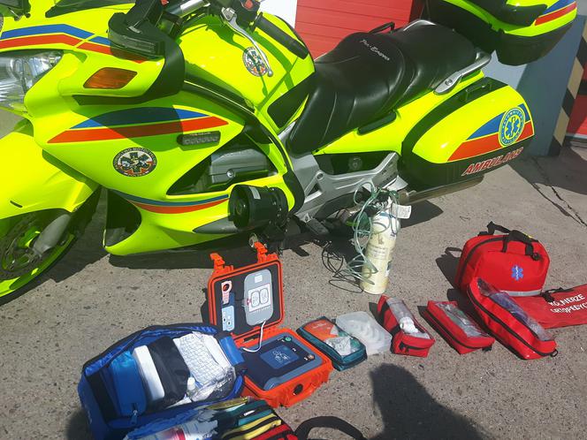 Motoambulans na autostradzie