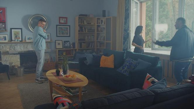 M jak miłość, odc. 1742: Kinga (Katarzyna Cichopek), Piotrek (Marcin Mroczek), Wiesiek (Marcin Zarzeczny)