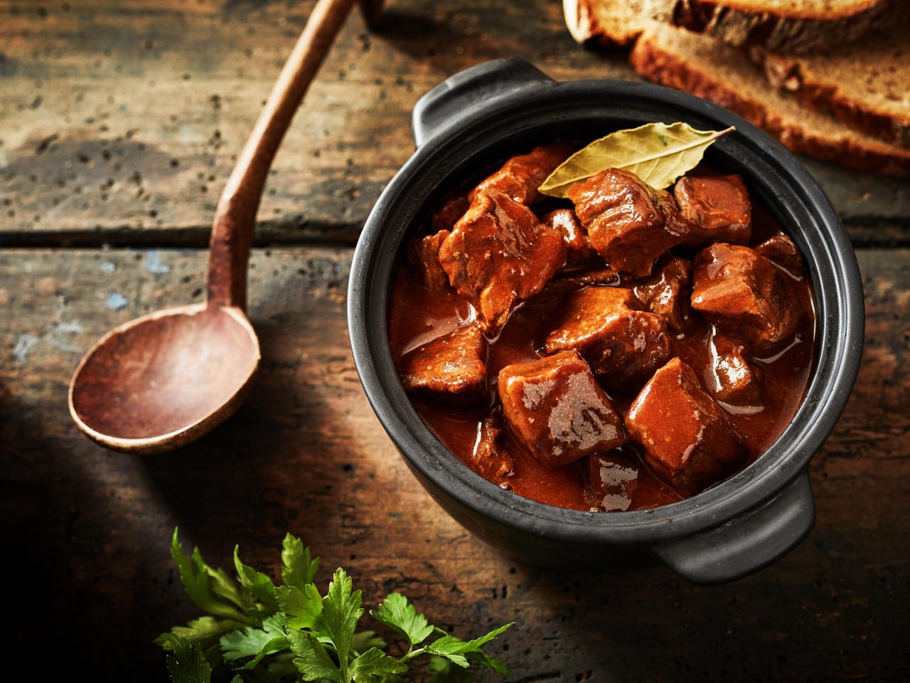 Kuchnia węgierska: czego warto spróbować w węgierskiej restauracji?