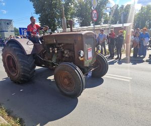 XXIII Międzynarodowy Festiwal Starych Ciągników i Maszyn Rolniczych im. Jerzego Samelczaka. Zdjęcia z parady i terenu festiwalu