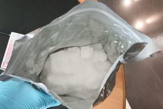 Policjanci zatrzymali 11 osób z gangu handlarzy narkotyków