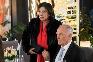 M jak miłość odc. 1808. Jerzy Argasiński (Karol Strasburger), Iwona Kryńska (Hanna Śleszyńska)