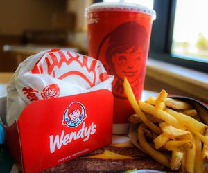 Wendy's w Polsce! Amerykański gigant burgerowy wkracza na polski rynek.
