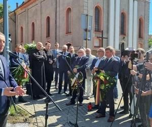 W centrum Rybnika postawiono pomnik upamiętniający dotkniętych Tragedią Górnośląską