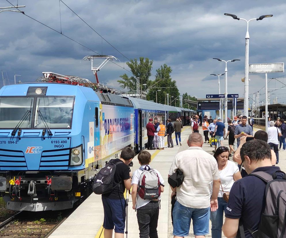 Ale emocje! Pierwszy pociąg do Chorwacji ruszył z Warszawy