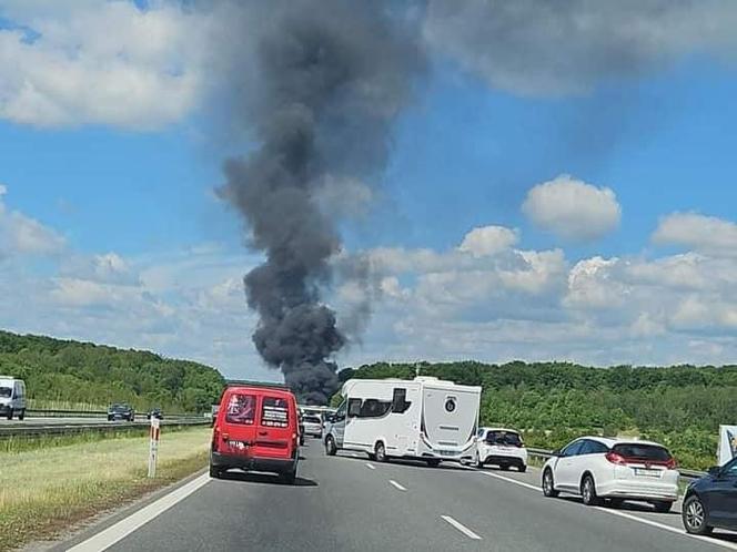 Pożar autokaru na A4