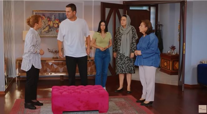 	Miłość i nadzieja odc. 259, Kuzey, Naciye, Cavidan, Bahar, Hulya