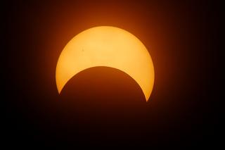 Zaćmienie słońca 2022. Jak obserwować zjawisko w Nowym Sączu?