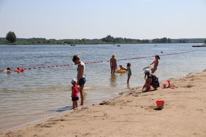 Plaża miejska Dojlidy. Rekordowy początek sezonu. 46,5 tys. plażowiczów w czerwcu