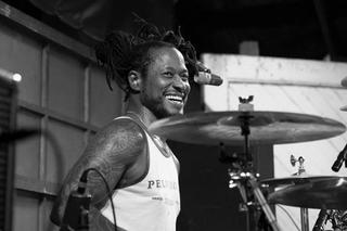 D.H. Peligro nie żyje. Były perkusista Red Hot Chili Peppers i Dead Kennedys miał 63 lata 