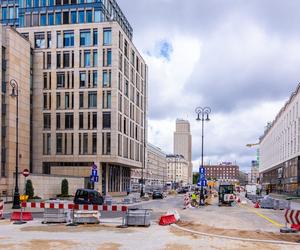 Parking podziemny pod placem Powstańców Warszawy w budowie