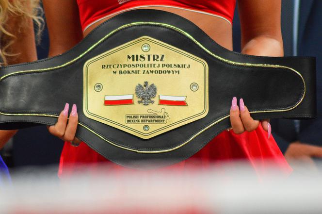 KnockOut Boxing Night 7 Rzeszów - pas mistrza Polski