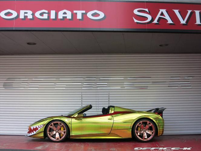 Ferrari 458 Spider Golden Shark