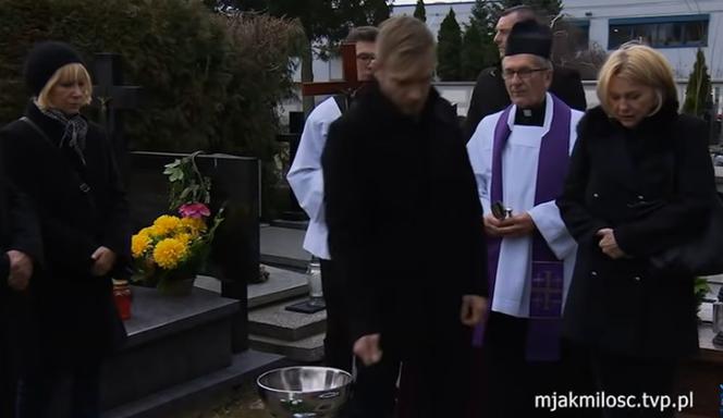 M jak miłość odc. 1451. Artur (Tomasz Ciachorowski), Skalska (Agata Rzeszewska) - ciotka Artura