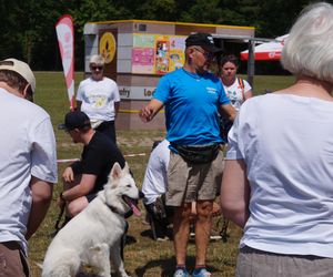 Psia radość i ludzkie serca. Myślęcinek pełen dobrych ludzi i ich czworonogów