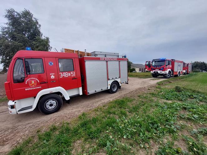 Poważny wypadek w Bierzgłowie koło Torunia. Kobietę przygniotła maszyna rolnicza!