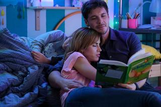 M jak miłość odc. 1799. Marcin (Mikołaj Roznerski), Maja (Laura Jankowska), Kama (Michalina Sosna)