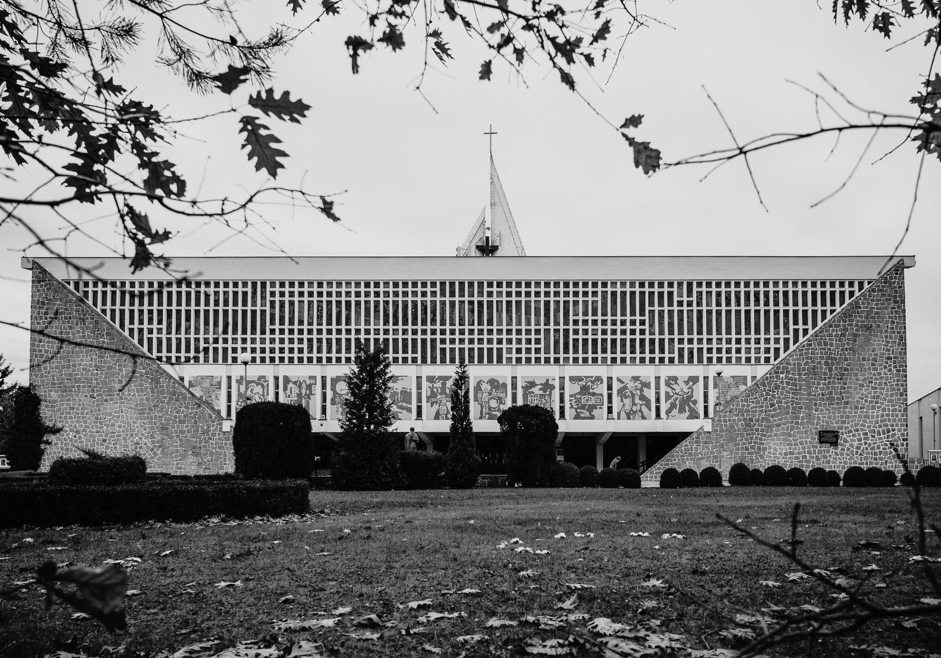 Szlak Konińskiego Modernizmu - zobacz zdjęcia architektury i sztuki Nowego Konina