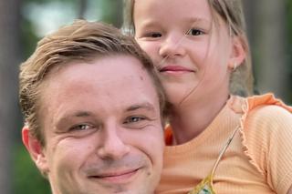 Barwy szczęścia po wakacjach 2023. Hubert (Marek Molak), Marysia (Nina Szumowska)